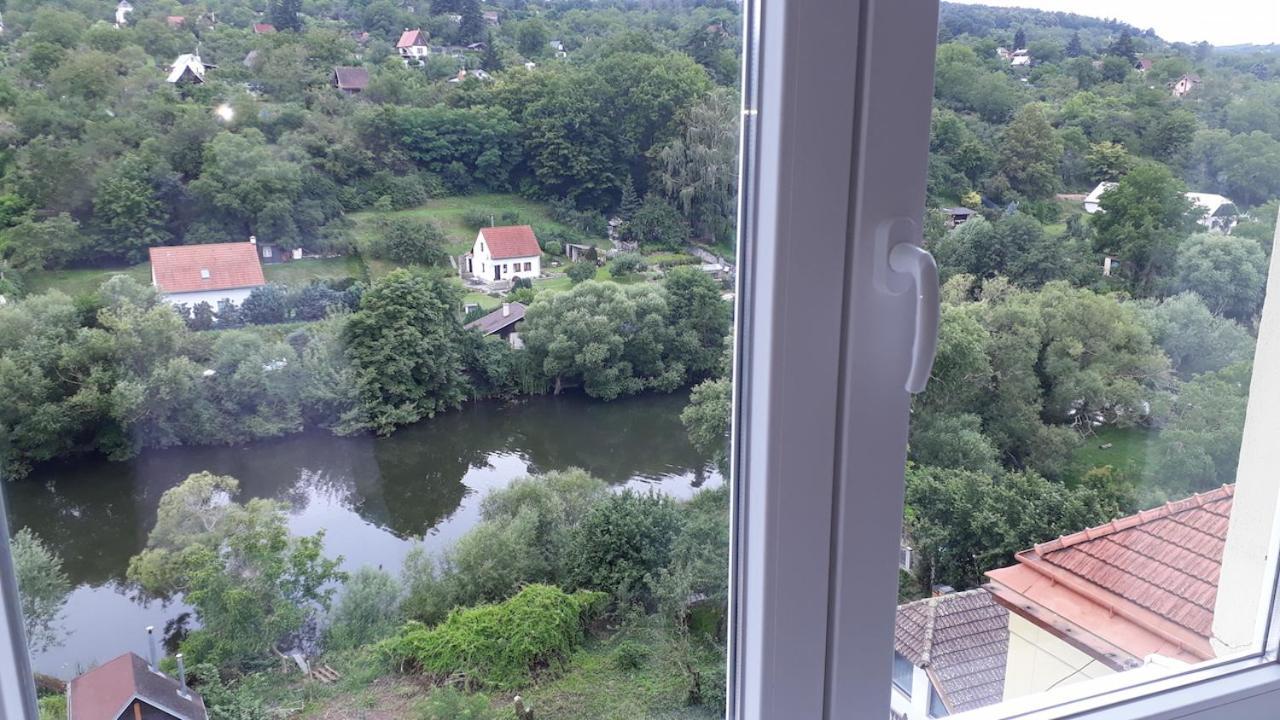Apartman Vyhlidka ズノイモ エクステリア 写真